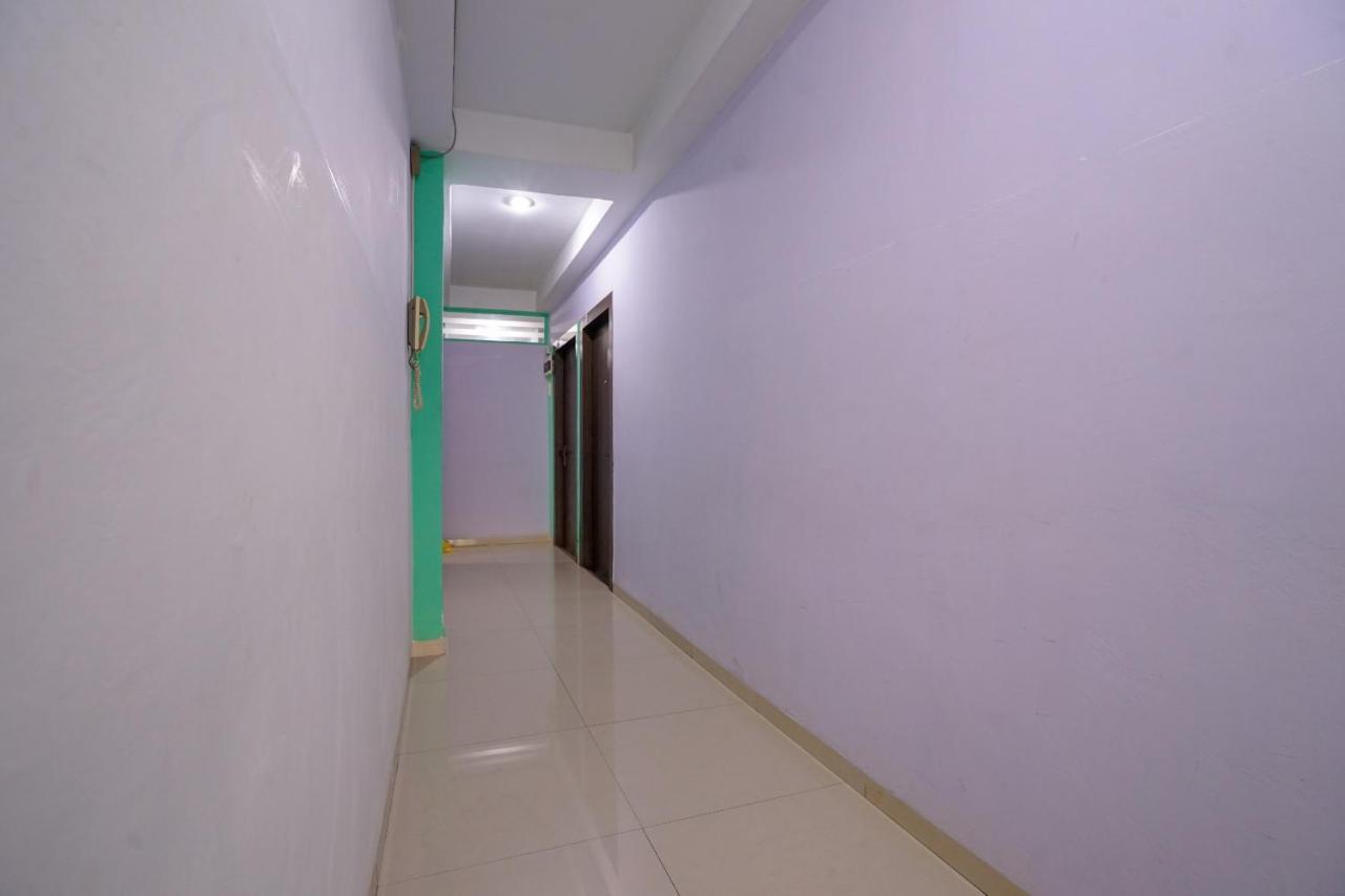 Oyo 1495 Hotel Lendosis Palembang Exterior photo