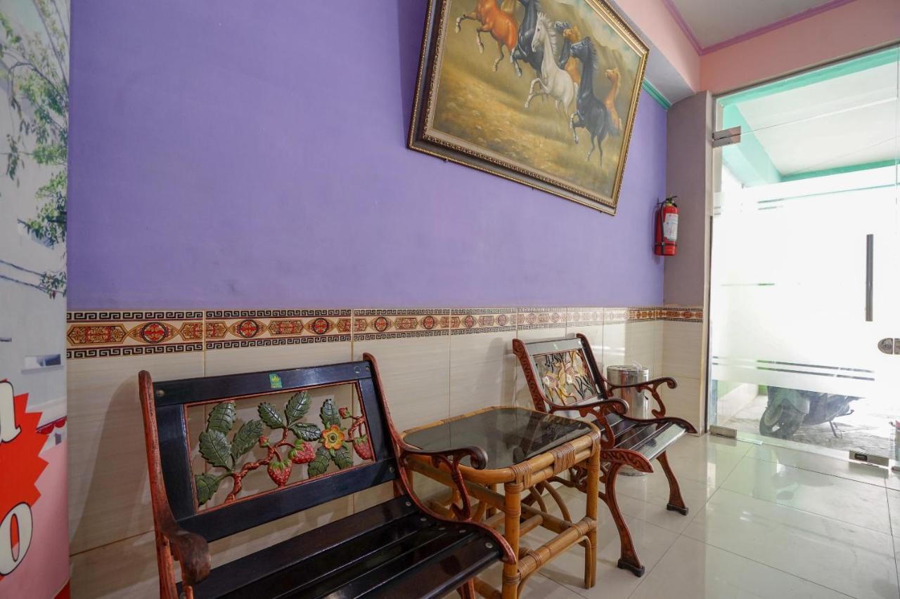 Oyo 1495 Hotel Lendosis Palembang Exterior photo